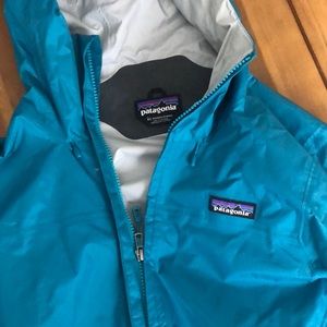 Patagonia rain shell size XS